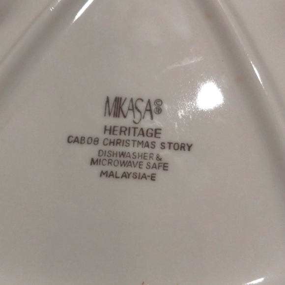 Mikasa Heritage Cabob Christmas Story Tree Dish - Picture 3 of 5